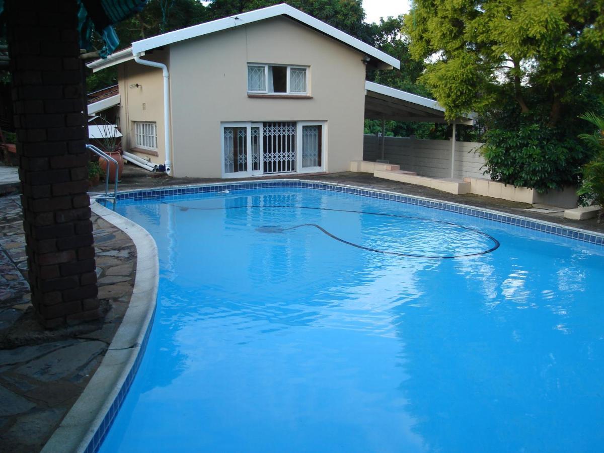 Escombe Accommodation Self Catering เดอร์บัน ภายนอก รูปภาพ